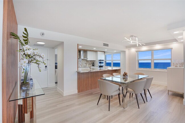 Building Photo - 5100 N Ocean Blvd