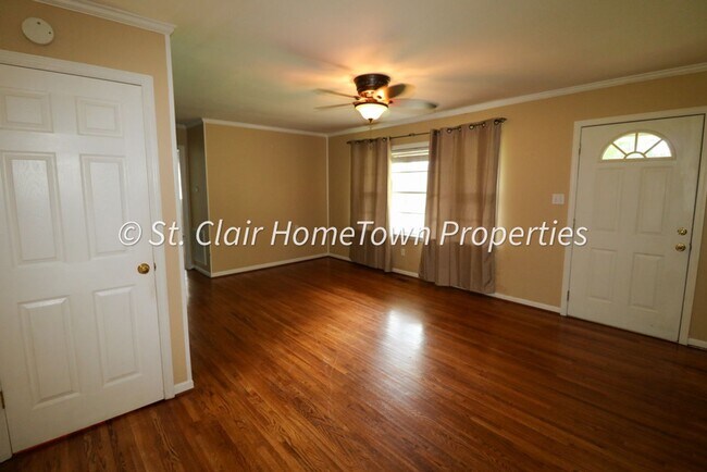 Building Photo - Cozy Home in Odenville