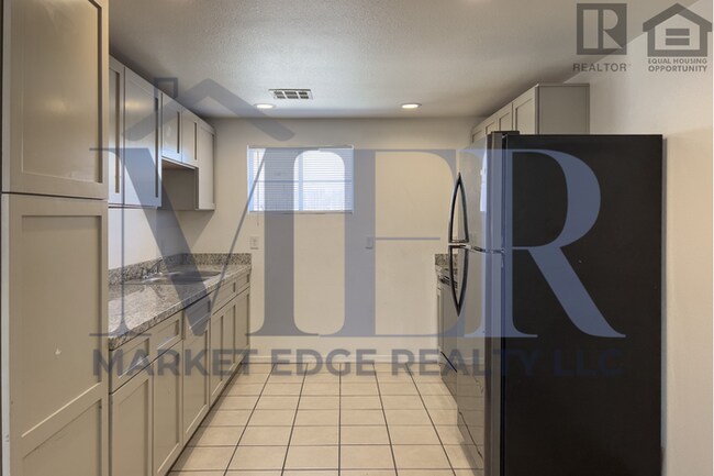 Building Photo - 3Bed/1Bath Home at 15th/Peoria! $199 MOVE-IN SPECIAL! Move-In Ready on 12/18/2025!