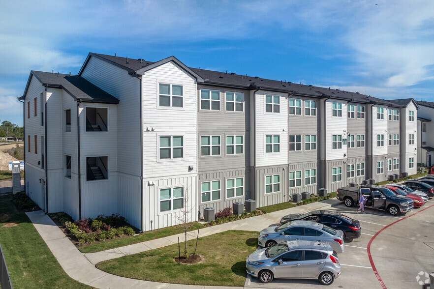 Alternate Building Photo - The Standard at Cypress Creek