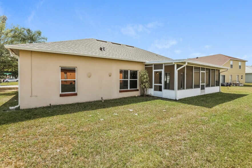 Building Photo - 2501 Tiger Maple Ct