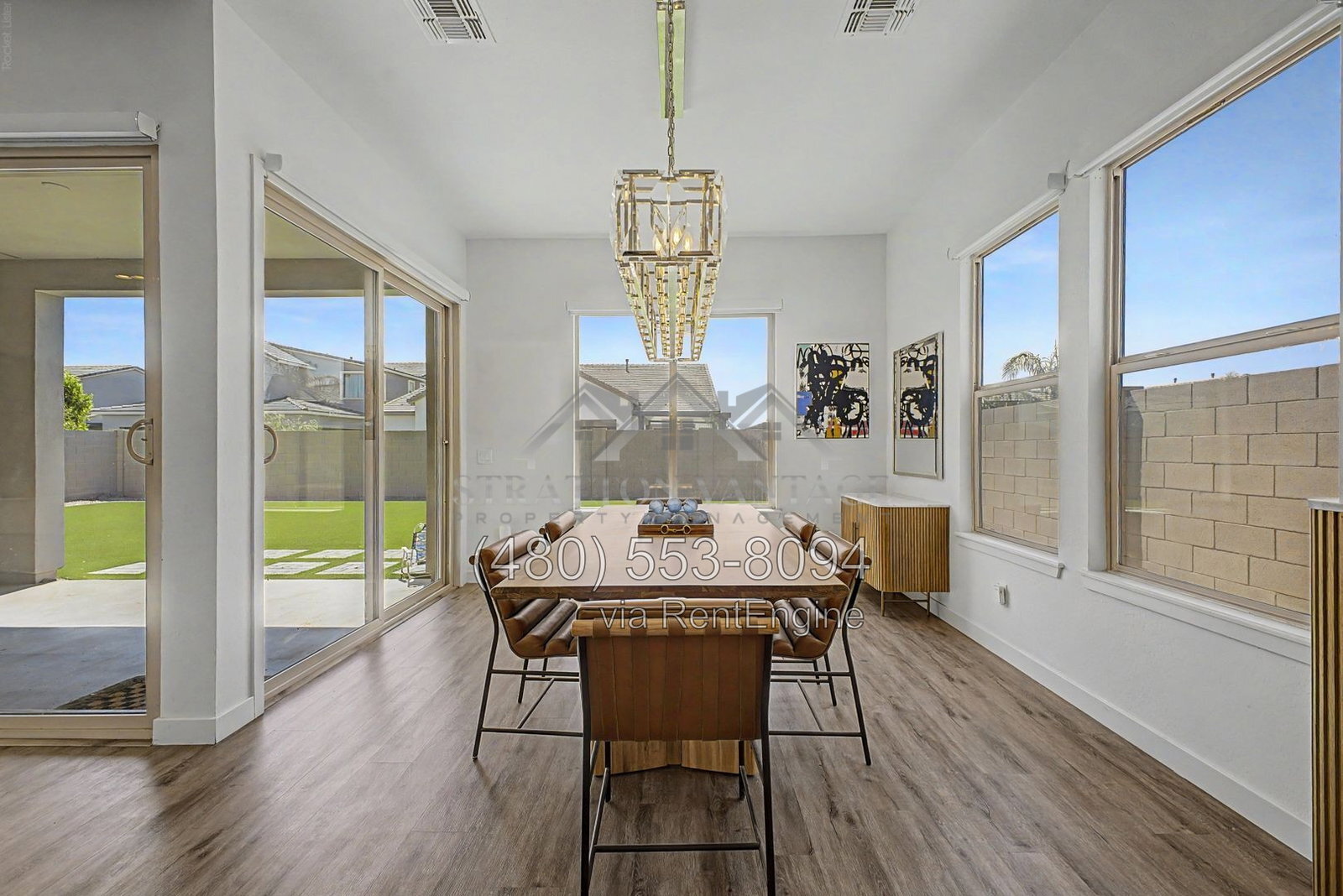 Building Photo - 1461 E San Carlos Way