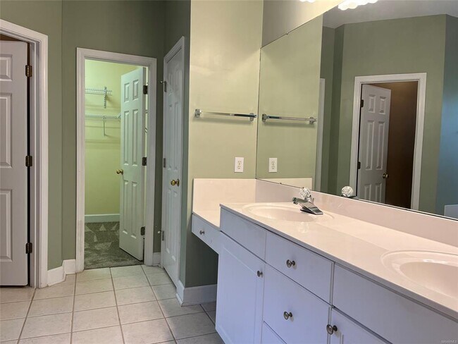 Building Photo - 8512 Berrington Ct