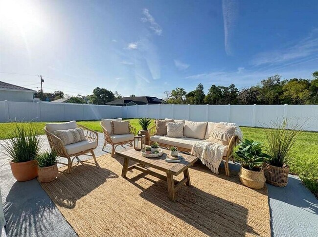 Building Photo - 8902 SW 135th Street Rd