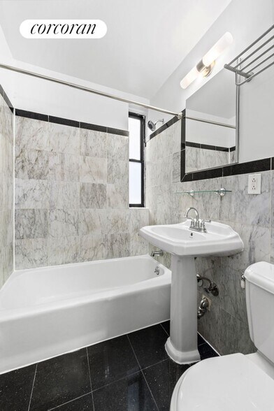 Building Photo - 77 W 68th St