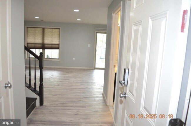 Building Photo - 23671 Sailfish Square