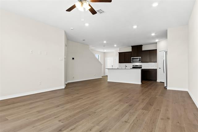 Building Photo - 712 Lone Rock Dr