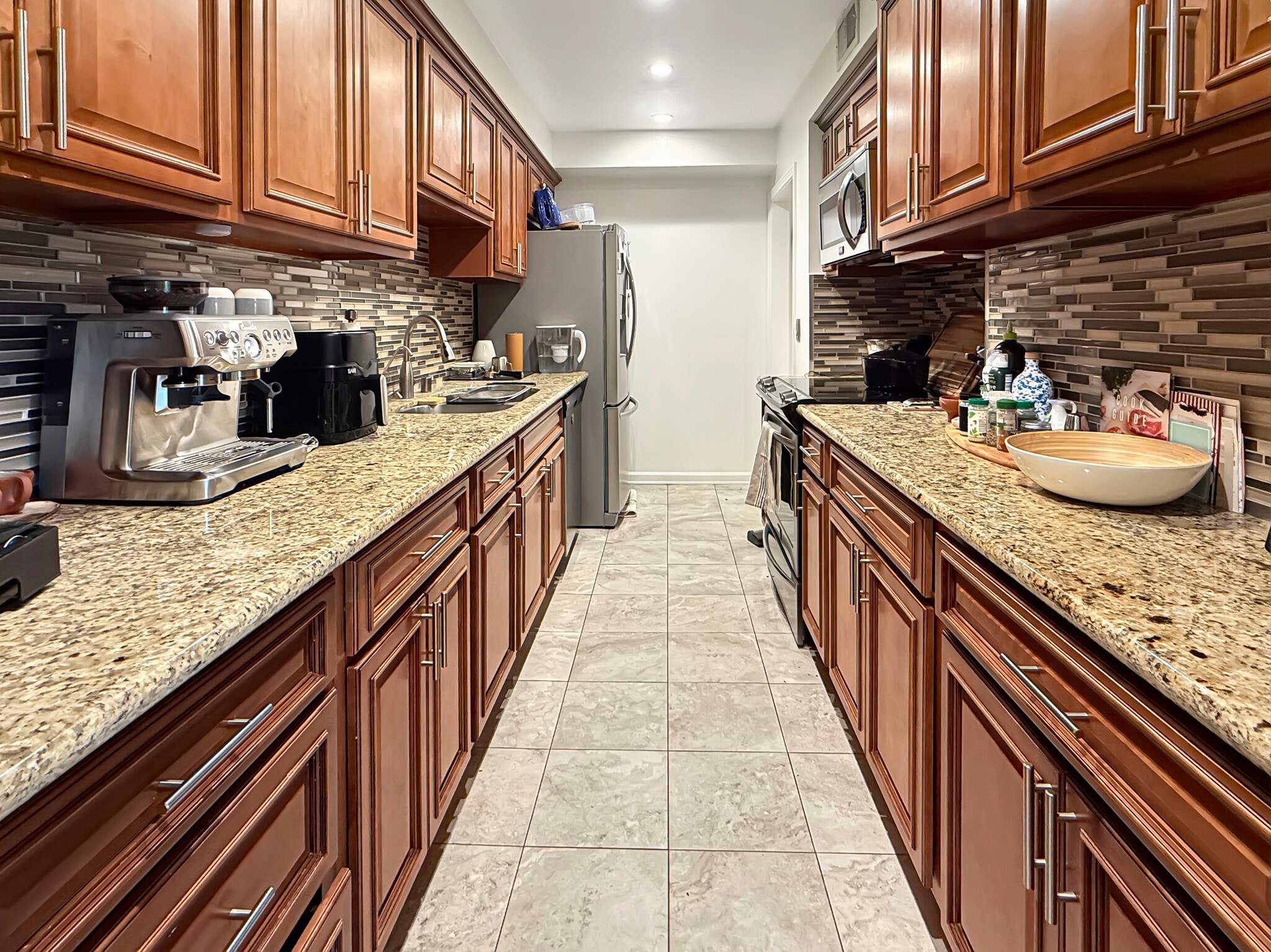 Building Photo - 1262 S Barrington Ave