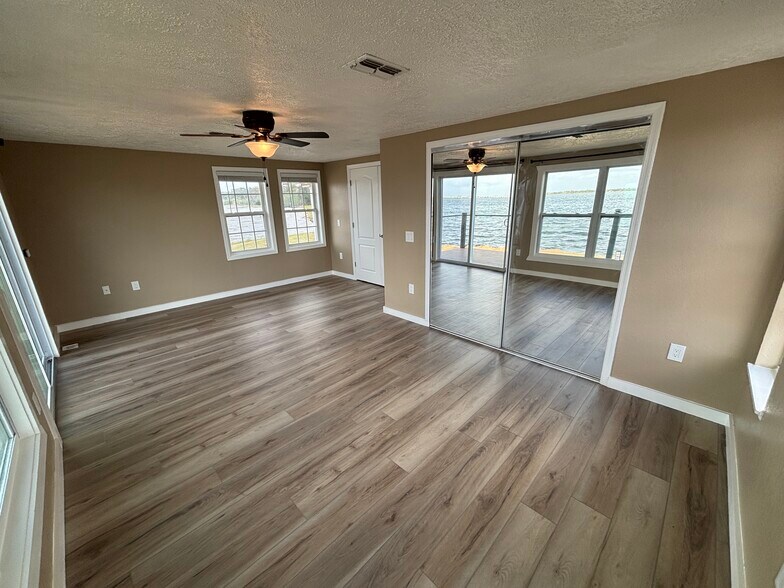 Building Photo - 1225 W Pierce St