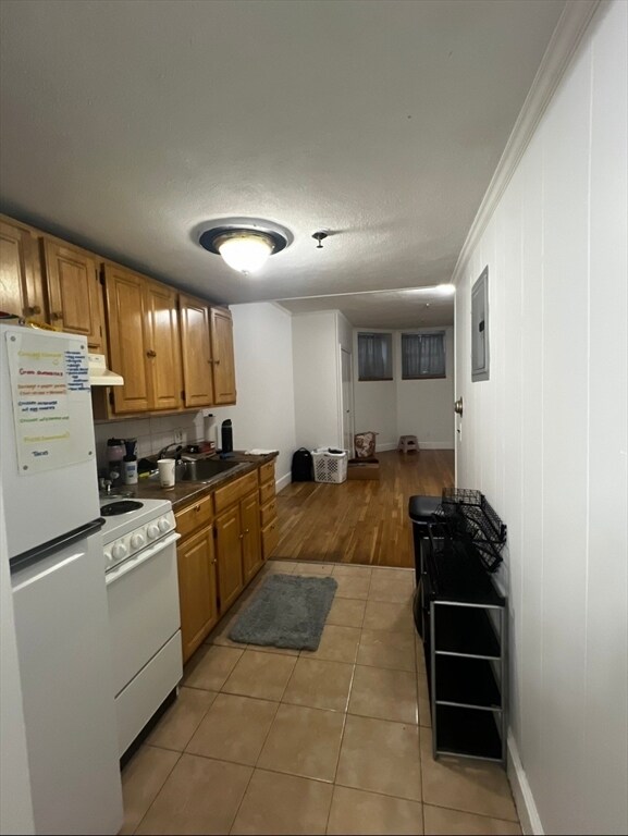 Building Photo - 513 Beacon St