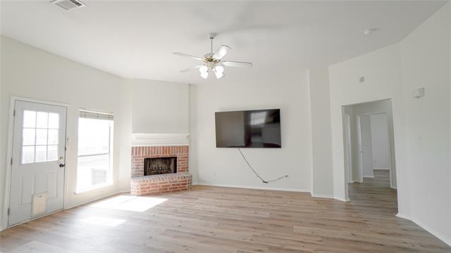 Building Photo - 3124 Creekside Dr