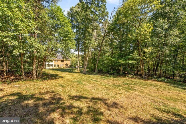 Building Photo - 20589 Myers Pl
