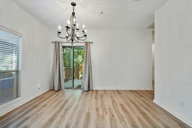 Building Photo - 2408 Amur Dr