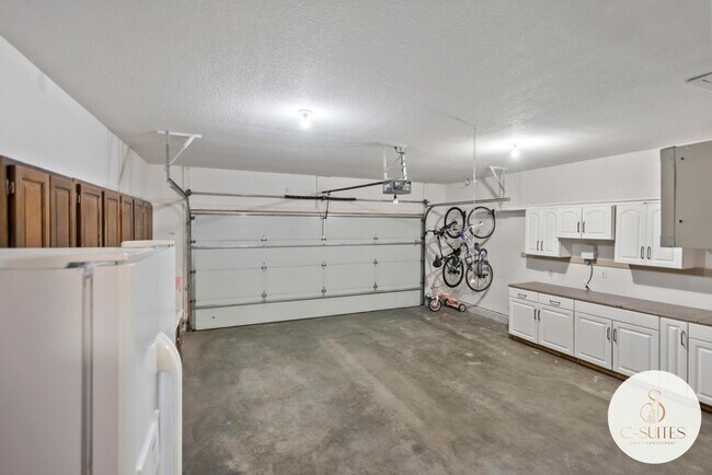 Building Photo - 1709 NW 33rd Pl