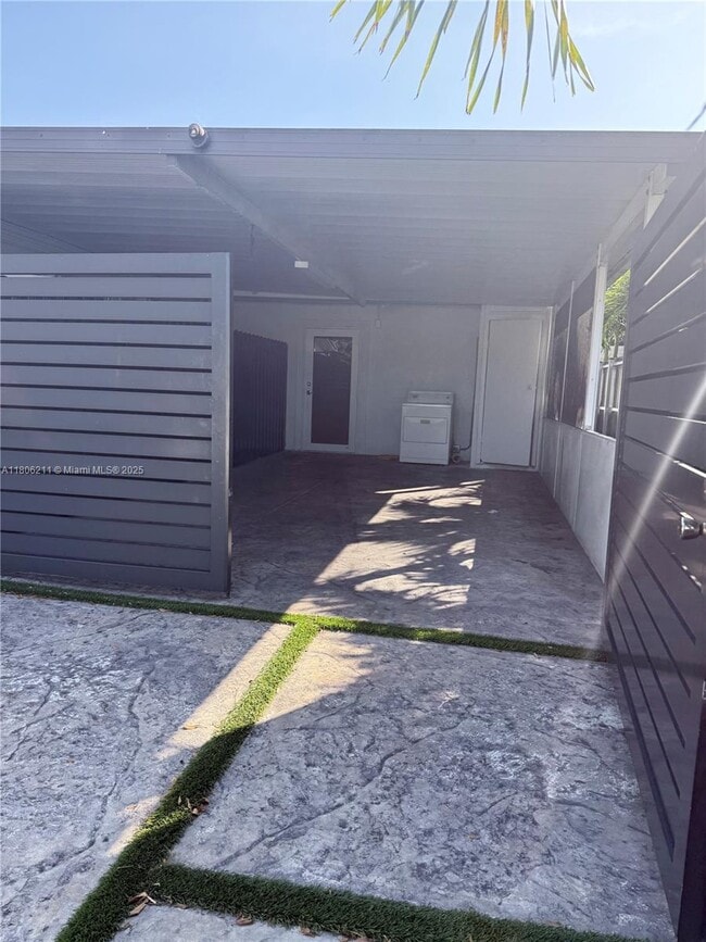 Building Photo - 16700 NW 72nd Ct