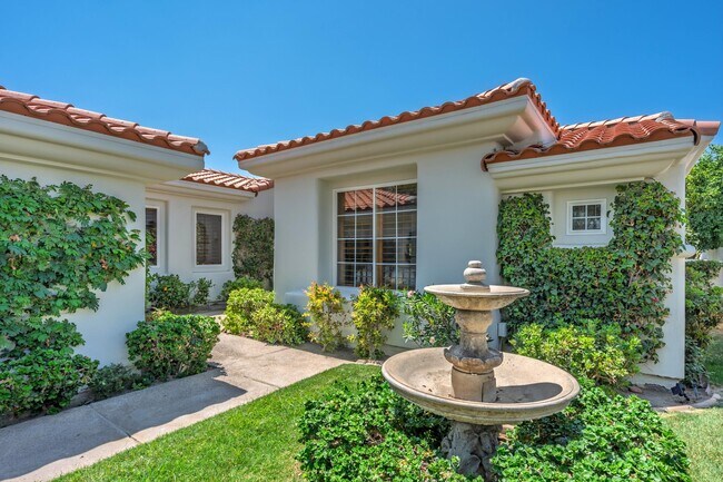 Building Photo - 57461 Spanish Hills Ln