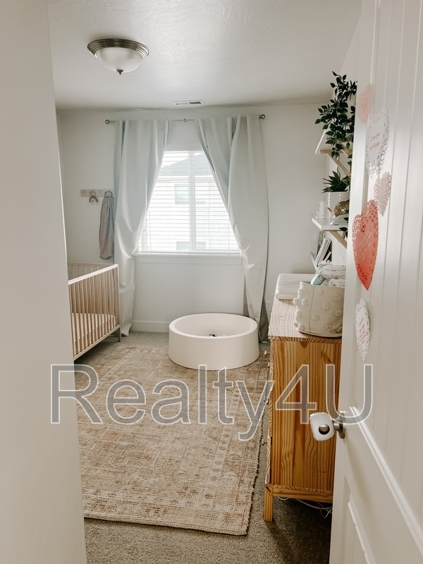 Building Photo - 277 E 330 N