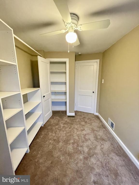 Building Photo - 119 E 11th Ave