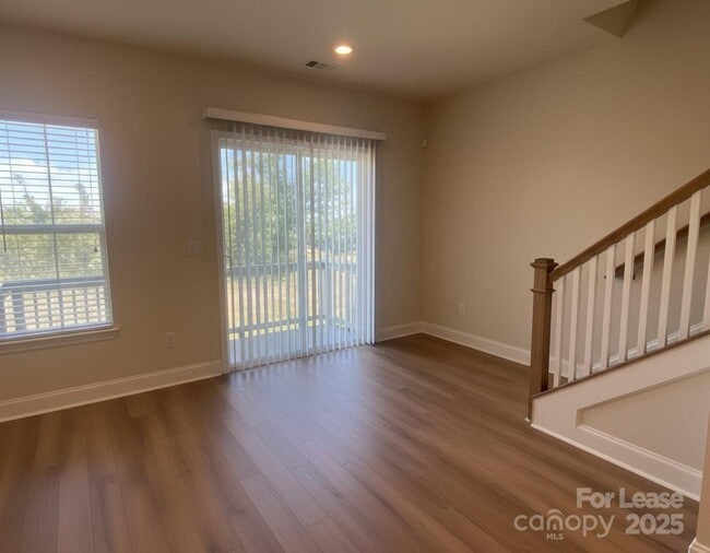Building Photo - 1057 McAlway Rd
