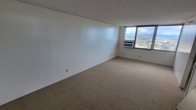 Building Photo - Spacious 2-Bedroom, 2-Bath Condo with Stun...