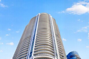 Building Photo - 100 E Las Olas Blvd