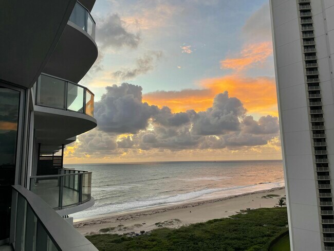 Building Photo - 3100 N Ocean Dr