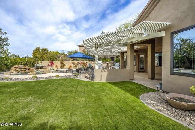 Building Photo - 10912 E Butherus Dr