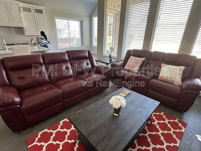 Building Photo - 2222 McMullin Dr