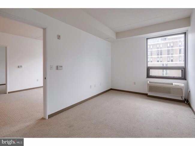 Building Photo - 815 Arch St