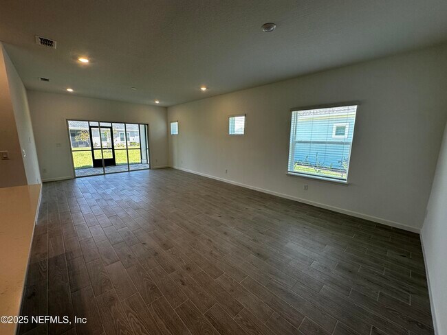 Building Photo - 235 Simonson Run