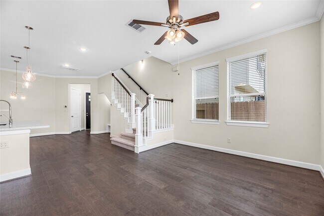Building Photo - 11908 Briarwood Hill Way