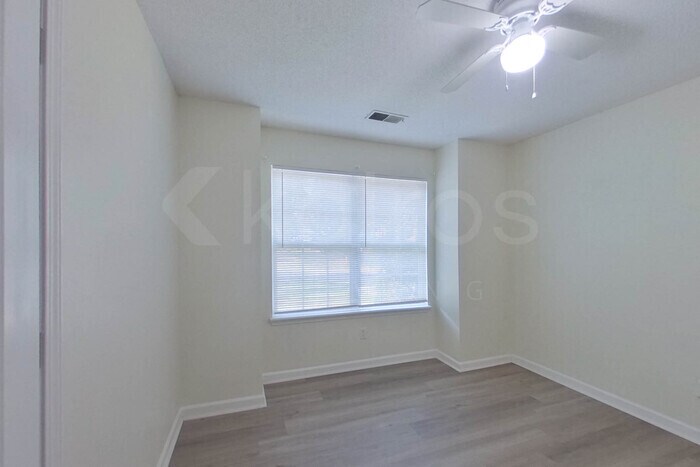 Building Photo - 324 Risdon Way