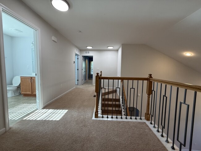 Building Photo - 505 Sweet Laurel Ln