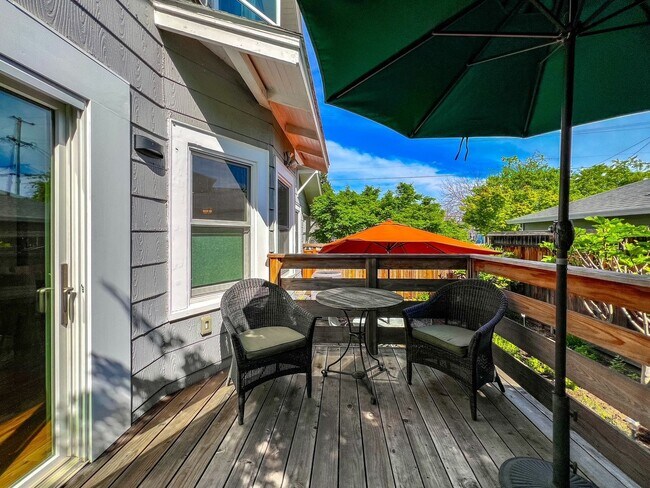 Building Photo - Fully Furnished Modern Home in the Desirable Alphabet Streets