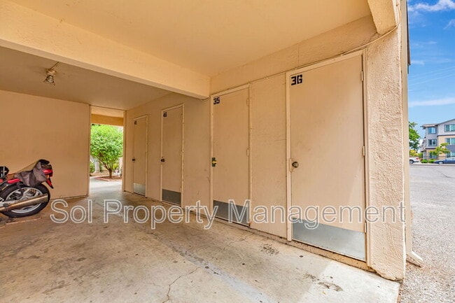 Building Photo - 8105 Kern Ave