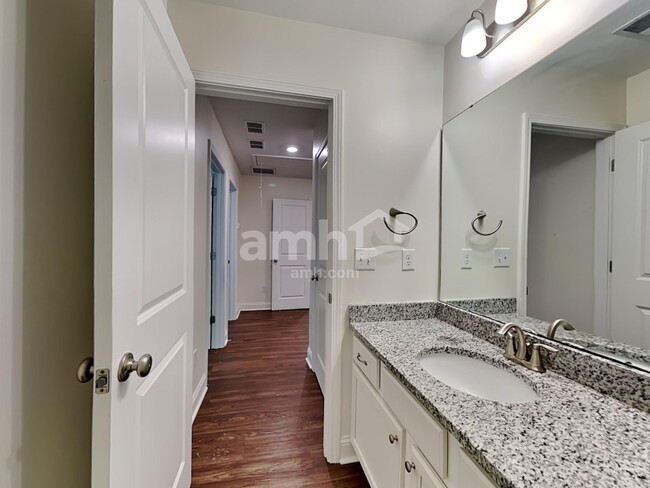 Building Photo - 149 Sweet Gum Dr