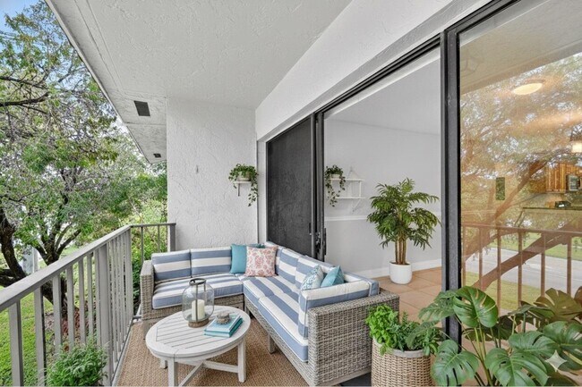 Building Photo - 1400 Windorah Way