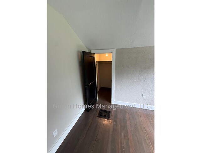 Building Photo - 11722 Larimore Rd