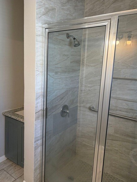 Building Photo - 5962 Belarbor St