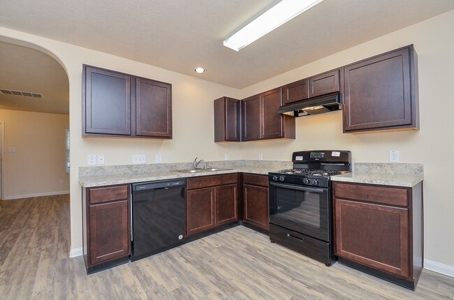 Building Photo - 24226 Ravenna Oaks Ct