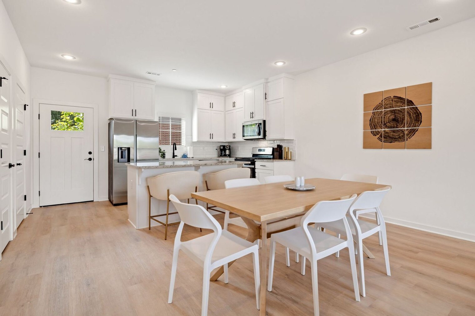 Building Photo - 1851 S Garland Ave