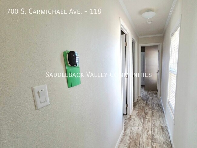 Building Photo - 700 S Carmichael Ave