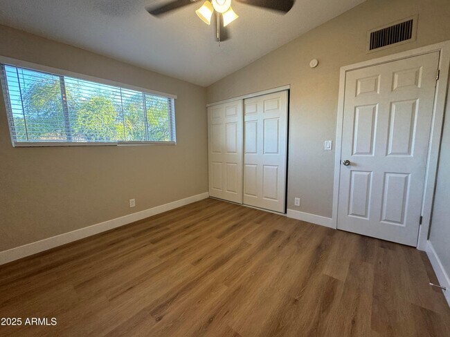 Building Photo - 2020 E Arbor Ave