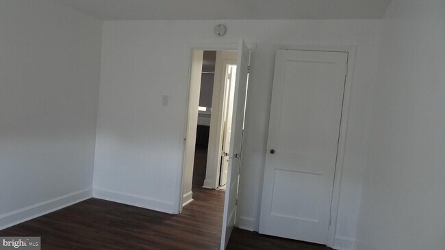 Building Photo - 6736 Blakemore St