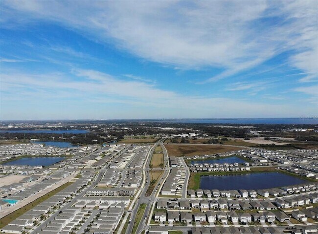 Building Photo - 2681 Serenity Gdn Dr