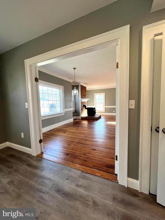 Building Photo - 7617 Old Plank Rd