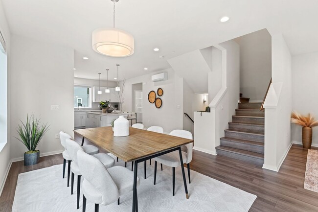 Building Photo - Like-New 4BR Corner Home w/ A/C, 2-Car Garage & Bonus Room