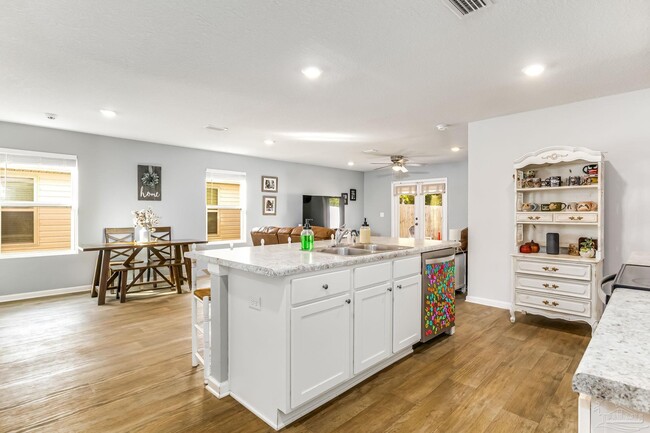 Building Photo - 1904 Mary Jo Way