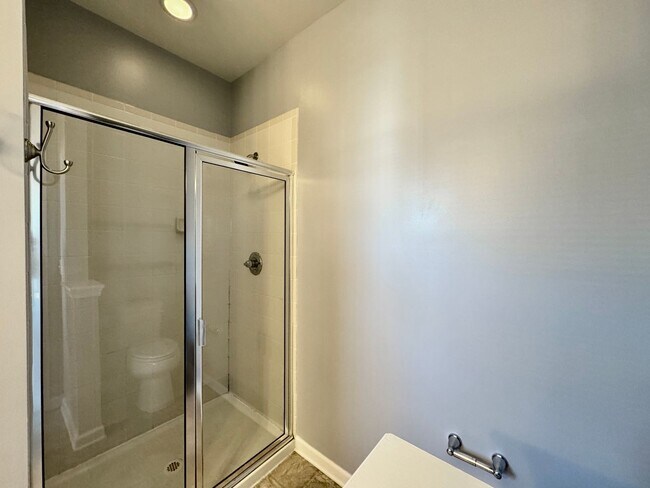Building Photo - Available 07-08-26! Townhouse w/Garage - Pet Friendly - All Appliances Convey!