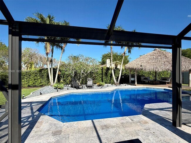 Building Photo - 5704 SW 116th Ave